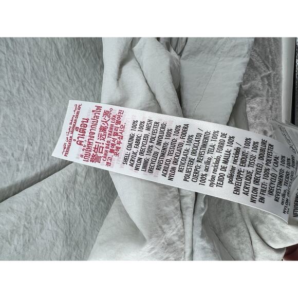 Disneyland Resort Windbreaker Jacket L Gray Blue Castle Graphic Hooded Zip Up - Picture 9 of 10